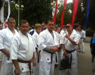 Ростовские каратисты приняли участие в параде